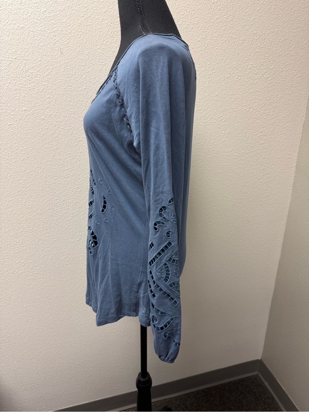 Monoreno L Slate Blue Embroidered Cutout Long Sleeve Boho Tunic Top Artsy - Picture 5 of 11